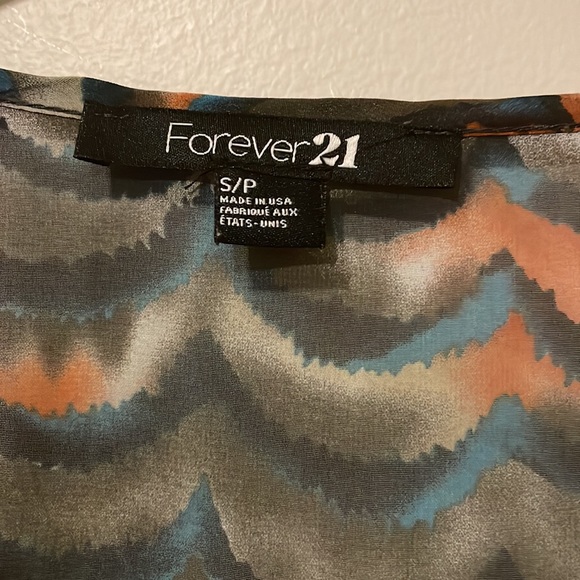 Forever 21 Sheer Multicolored Wavy Stripes Button Up Blouse - Picture 3 of 5